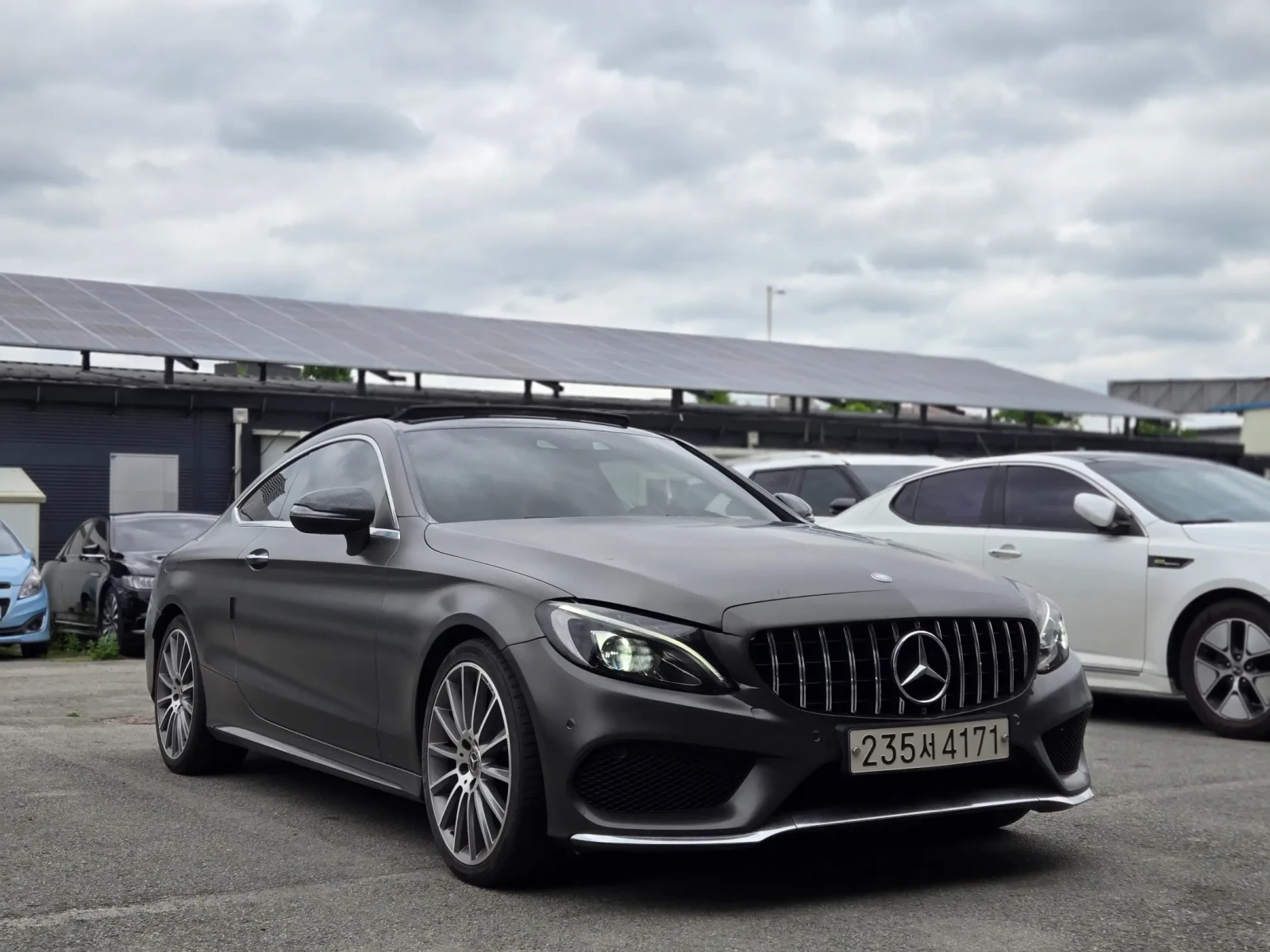 Mercedes-Benz C 200 COUPE * BURMESTER* 360* AMBIENT* ПОДГРЕВ, снимка 2 - Автомобили и джипове - 54724678