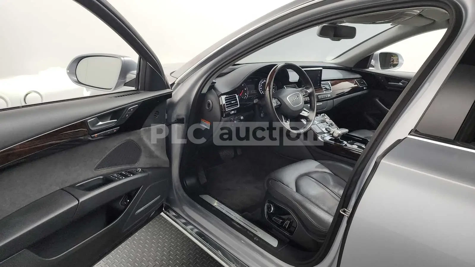 Audi A8 3.0TDI QUATTRO| КАМЕРА| ШИБЕДАХ| ВКЛ.ТЕХНОТЕСТ, снимка 5 - Автомобили и джипове - 54737187