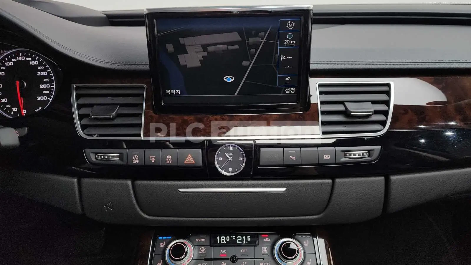 Audi A8 3.0TDI QUATTRO| КАМЕРА| ШИБЕДАХ| ВКЛ.ТЕХНОТЕСТ, снимка 11 - Автомобили и джипове - 54737187