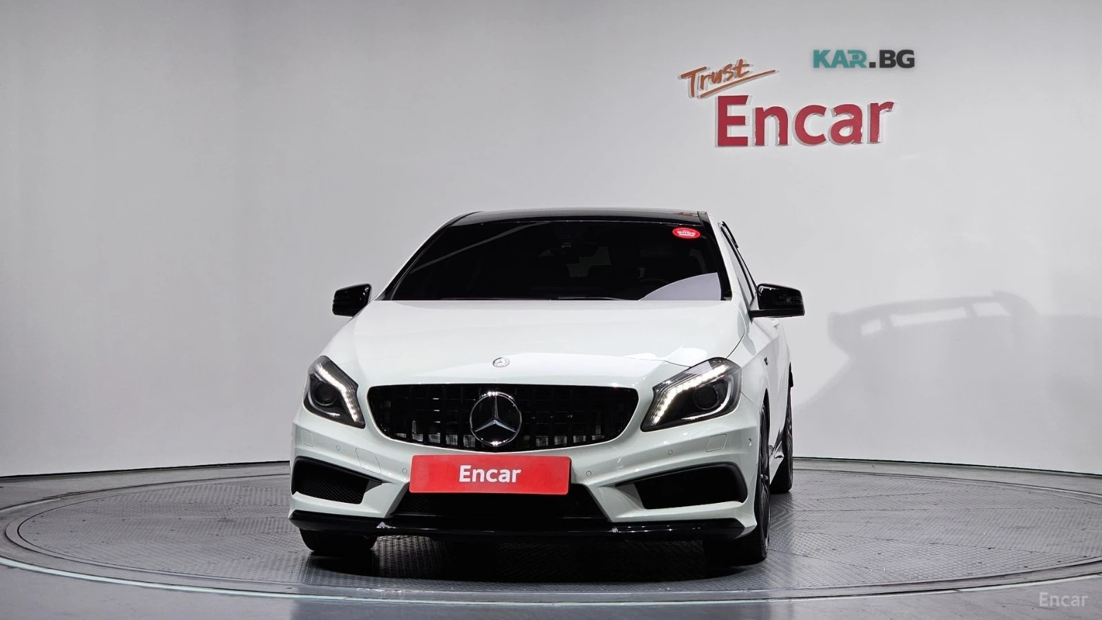 Mercedes-Benz A45 AMG * 4MATIC* КОЖА* ПОДГРЕВ* ПАНОРАМА* NAVI* LED* , снимка 3 - Автомобили и джипове - 54868939