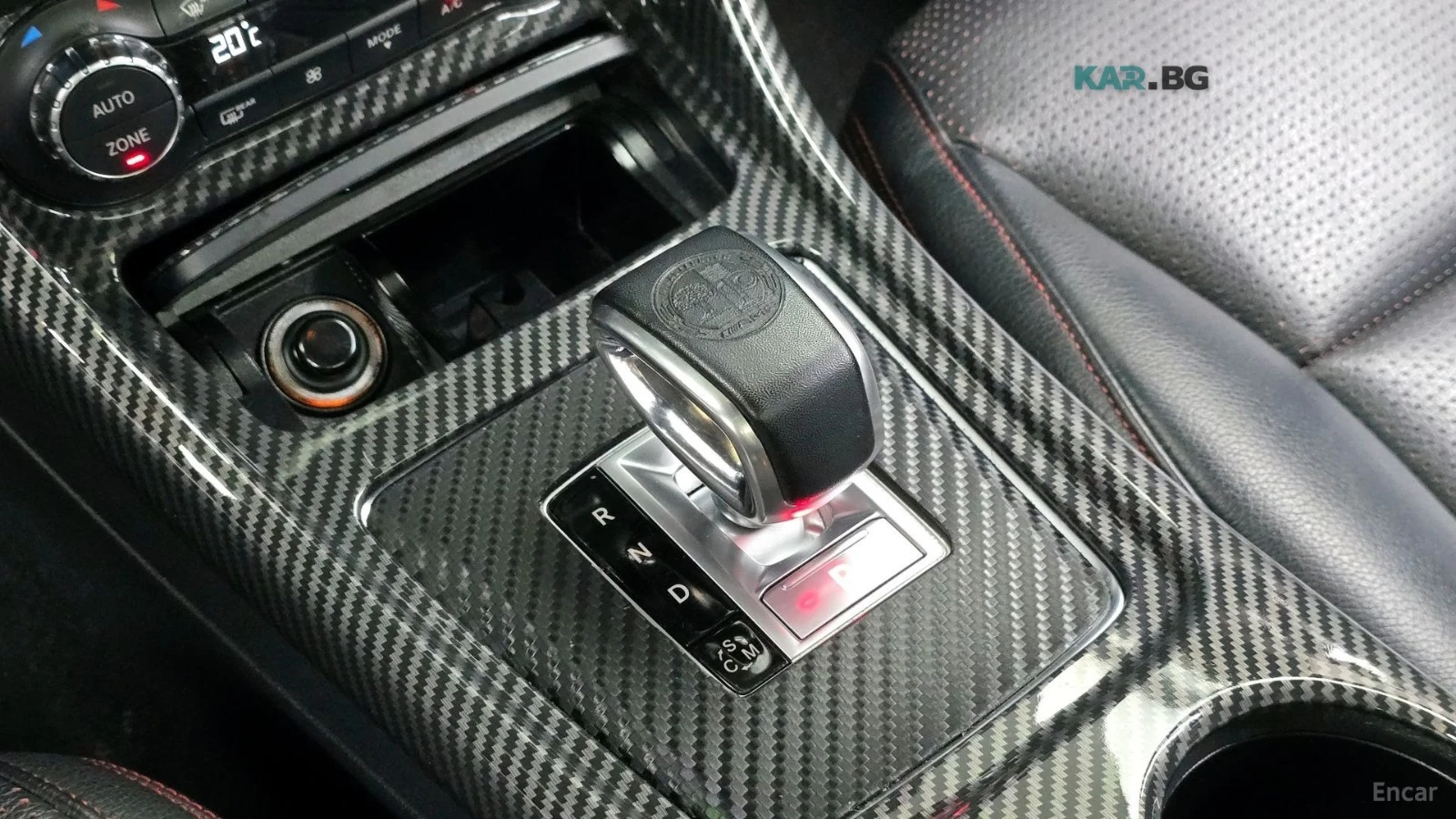 Mercedes-Benz A45 AMG * 4MATIC* КОЖА* ПОДГРЕВ* ПАНОРАМА* NAVI* LED* , снимка 9 - Автомобили и джипове - 54868939