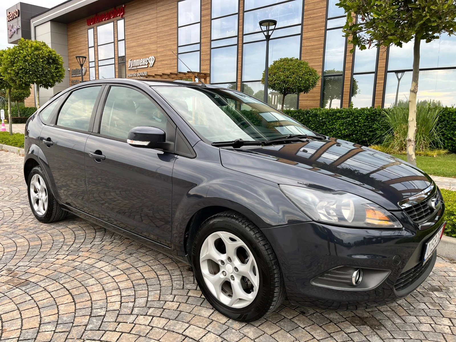 Ford Focus 1.6i 115к.с. Titanium* Заводска газ BRC* Обслужена, снимка 9 - Автомобили и джипове - 55143614
