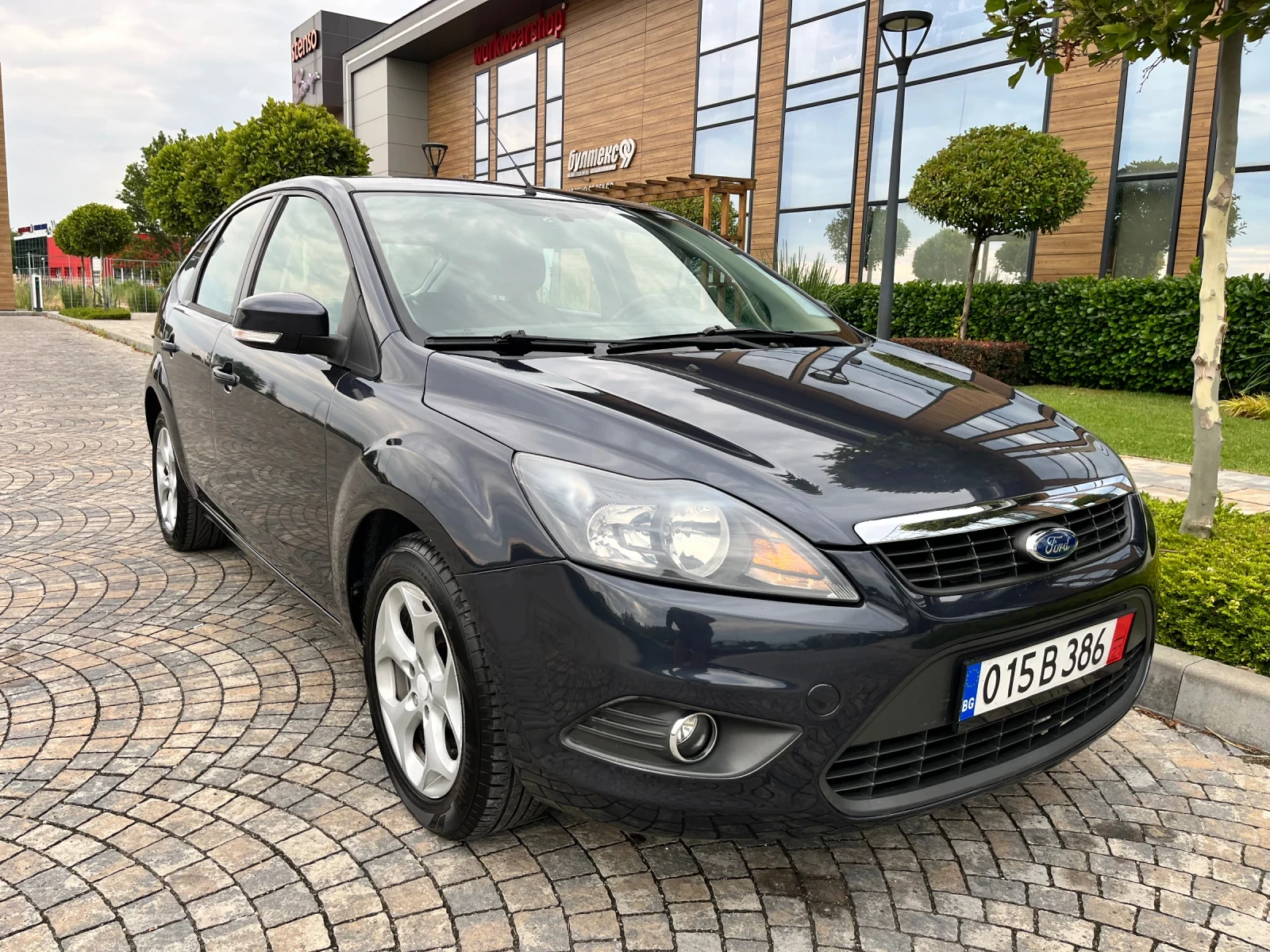 Ford Focus 1.6i 115к.с. Titanium* Заводска газ BRC* Обслужена, снимка 6 - Автомобили и джипове - 55143614