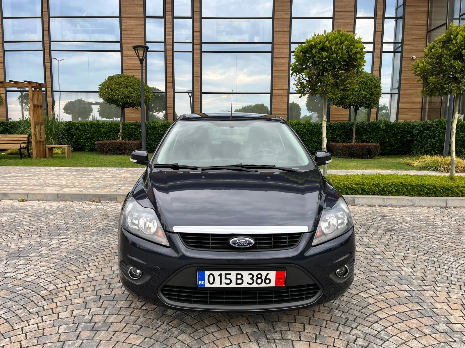 Ford Focus 1.6i 115к.с. Titanium* Заводска газ BRC* Обслужена