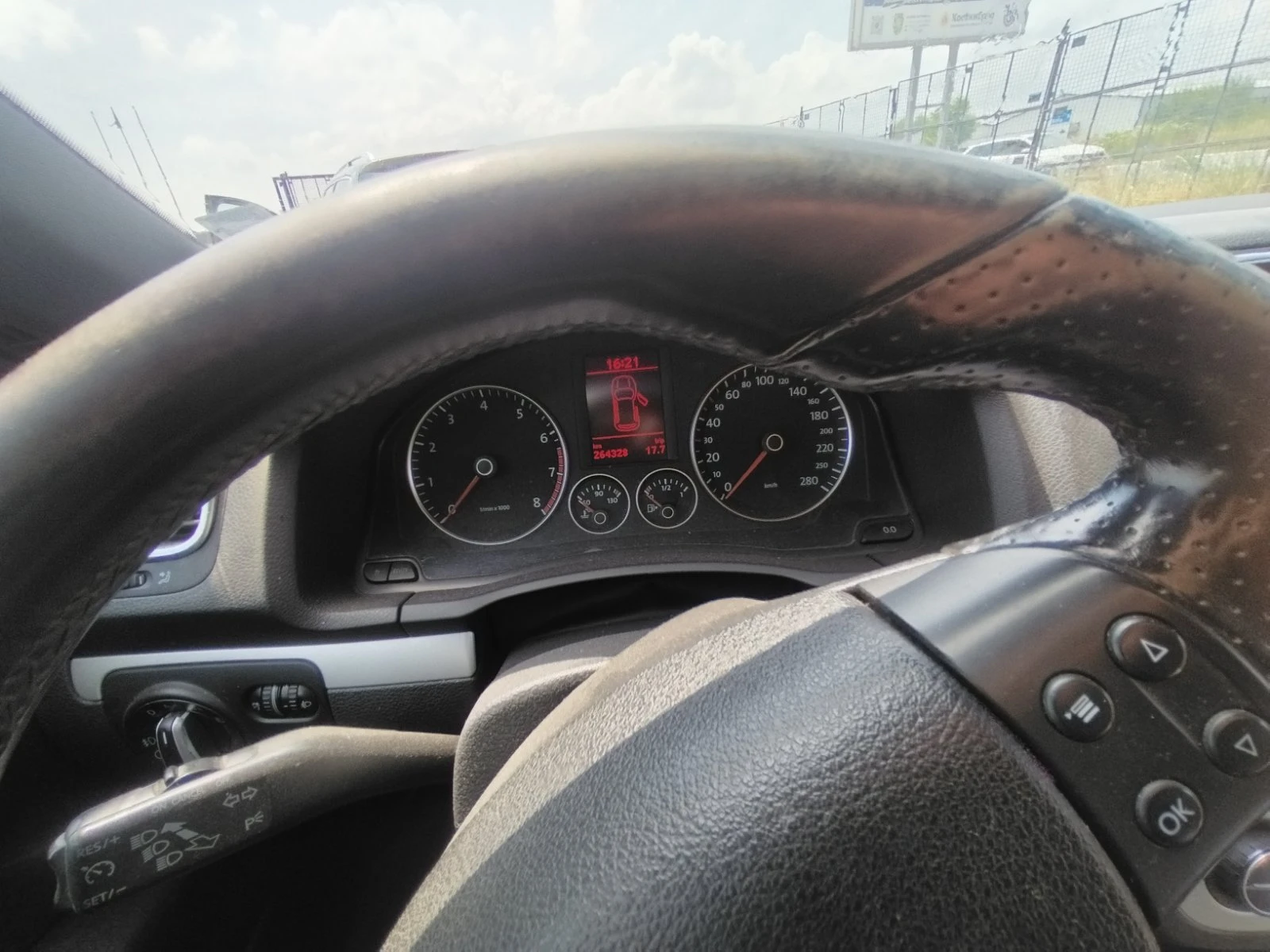 VW Scirocco, снимка 7 - Автомобили и джипове - 55188318