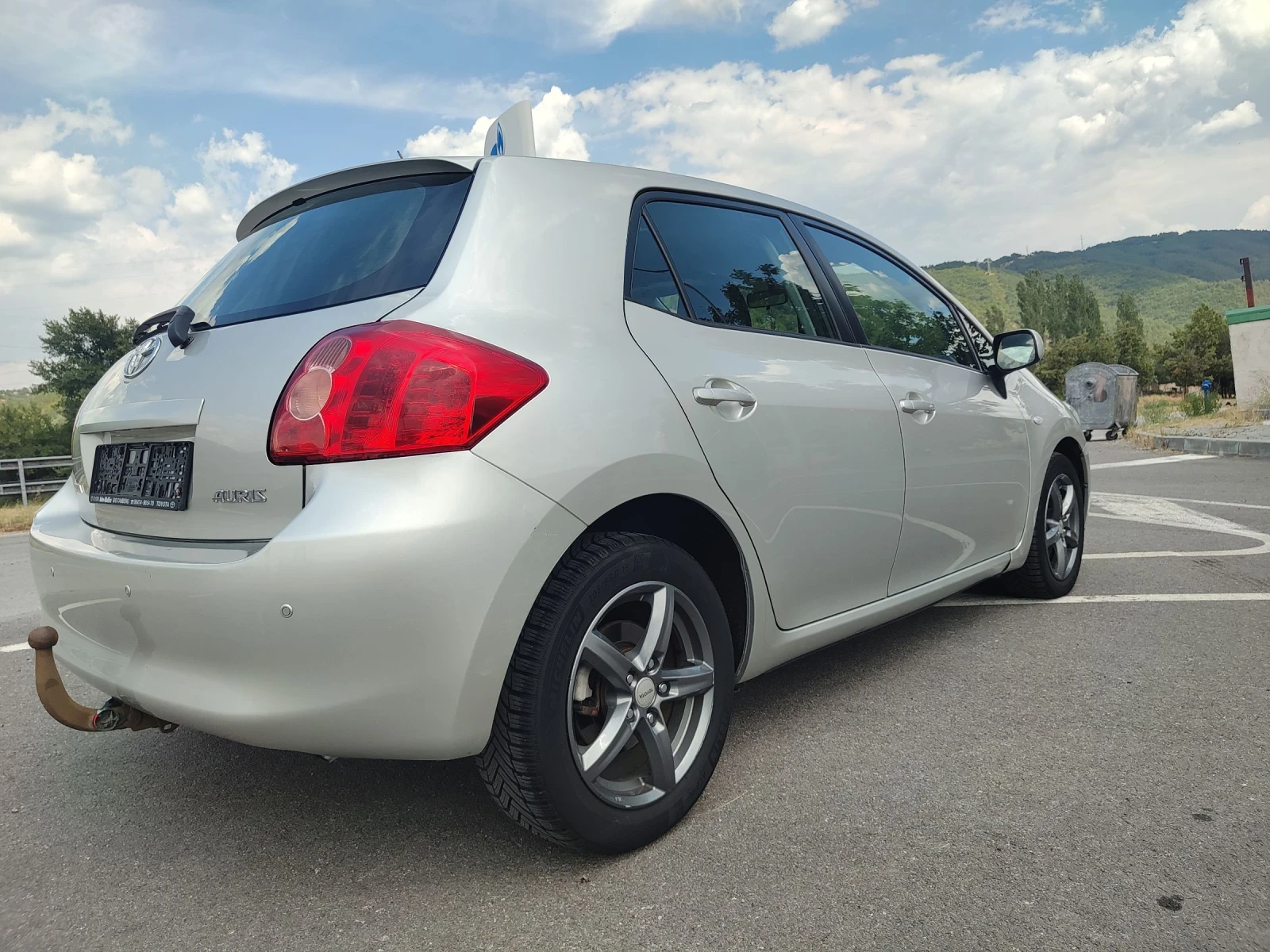 Toyota Auris 2.0 D-4D, снимка 3 - Автомобили и джипове - 55316938