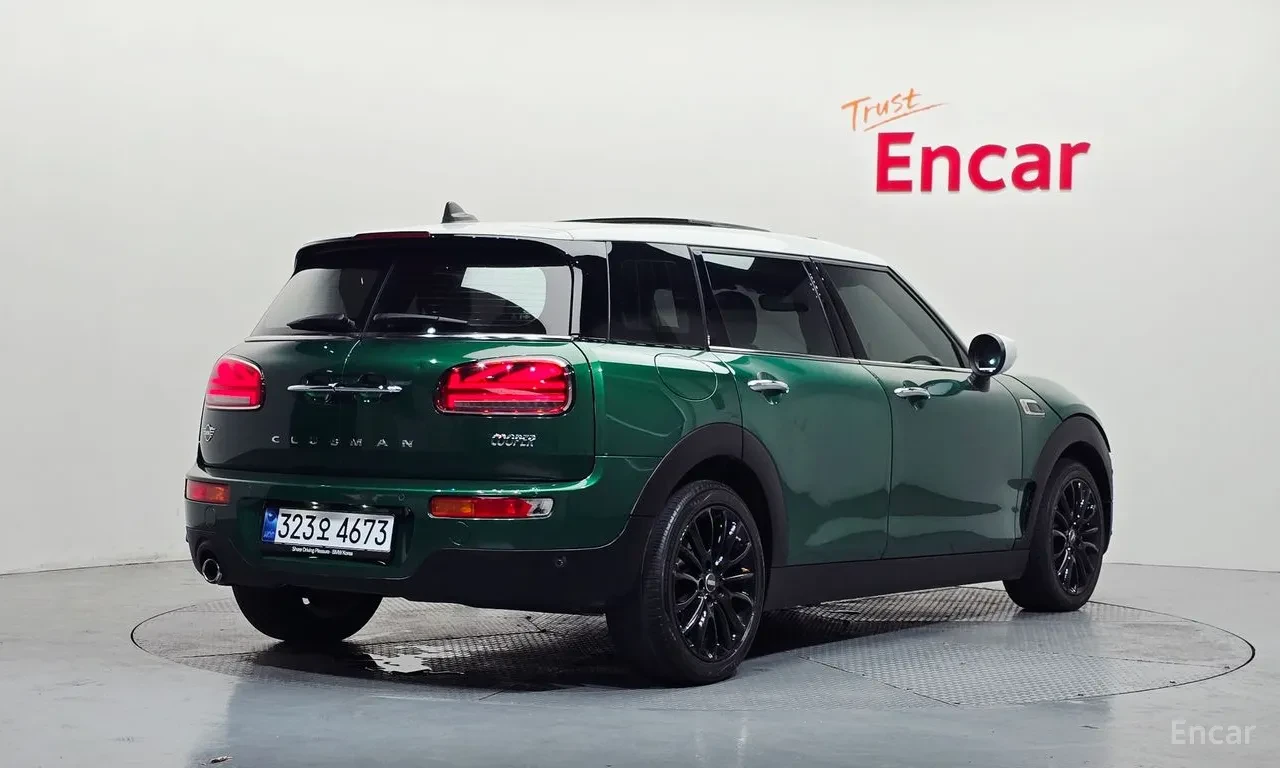 Mini Clubman High* ПОДГРЕВ* МЕМОРИ* CARPLAY* PANO* KAМЕРА, снимка 3 - Автомобили и джипове - 55644076