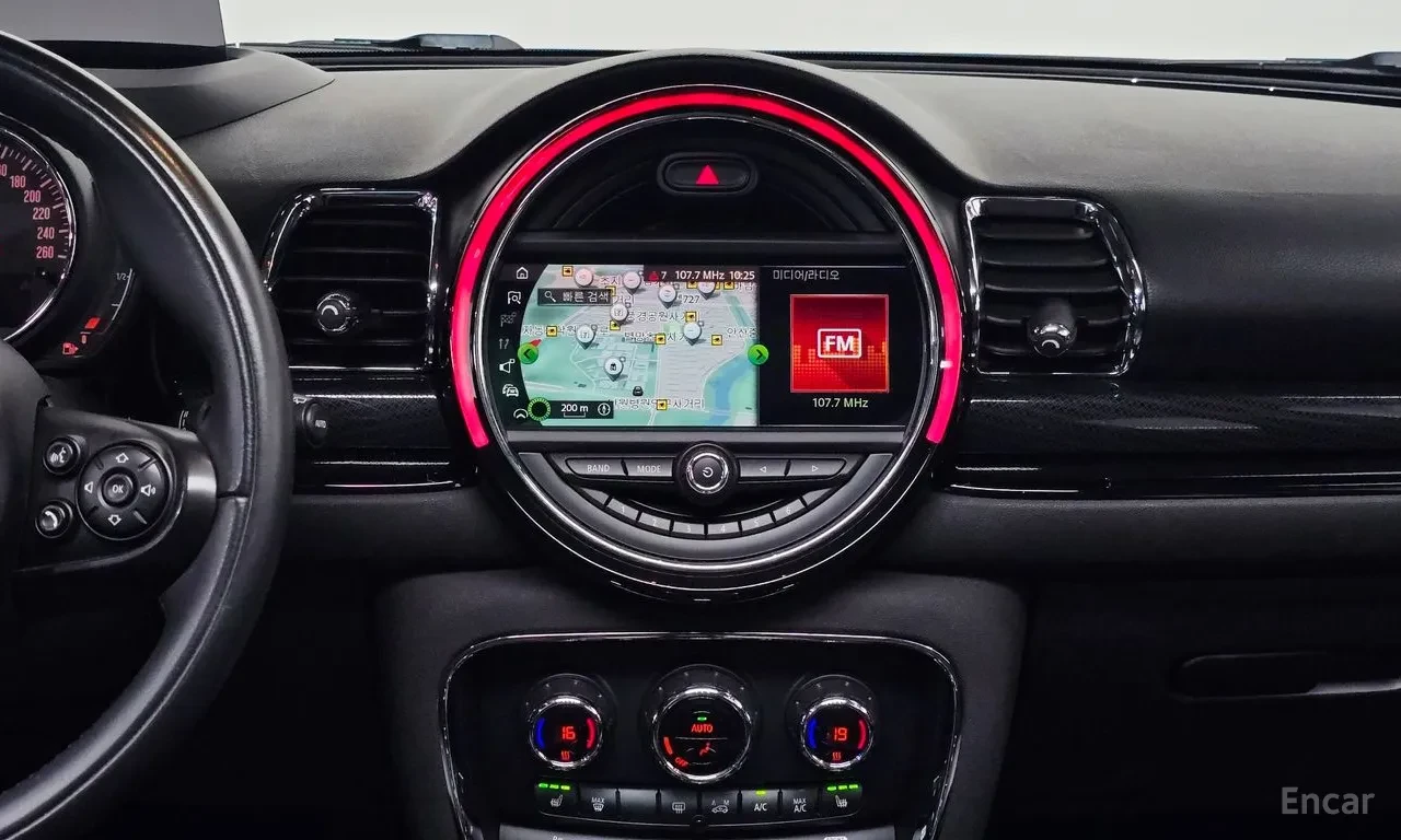 Mini Clubman High* ПОДГРЕВ* МЕМОРИ* CARPLAY* PANO* KAМЕРА, снимка 13 - Автомобили и джипове - 55644076