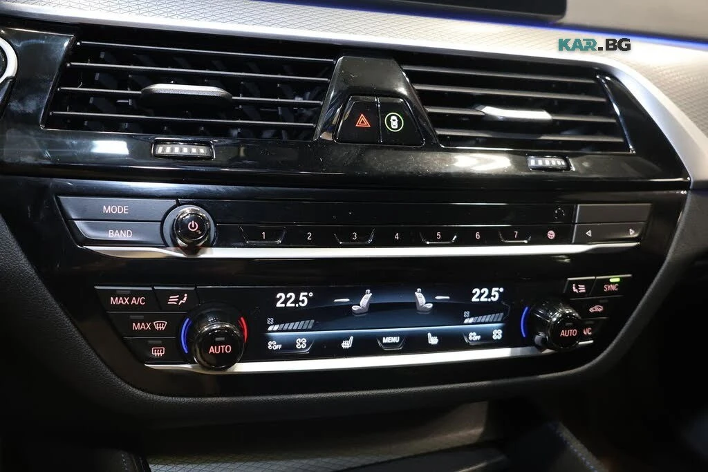 BMW 540 xDrive* M-package * АвтоКредит * (Цена до БГ), снимка 14 - Автомобили и джипове - 55754802