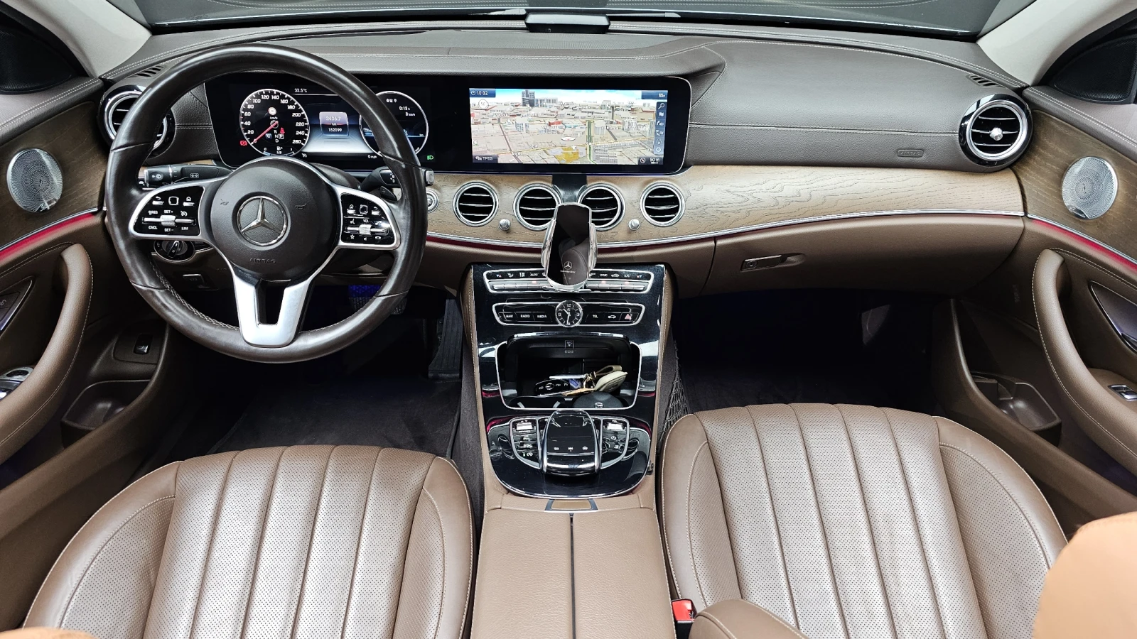 Mercedes-Benz E 300 ЕЛ. БАГАЖНИК* 360* BLIND SPOT* HUD* КРАЙНА ЦЕНА, снимка 7 - Автомобили и джипове - 55982811