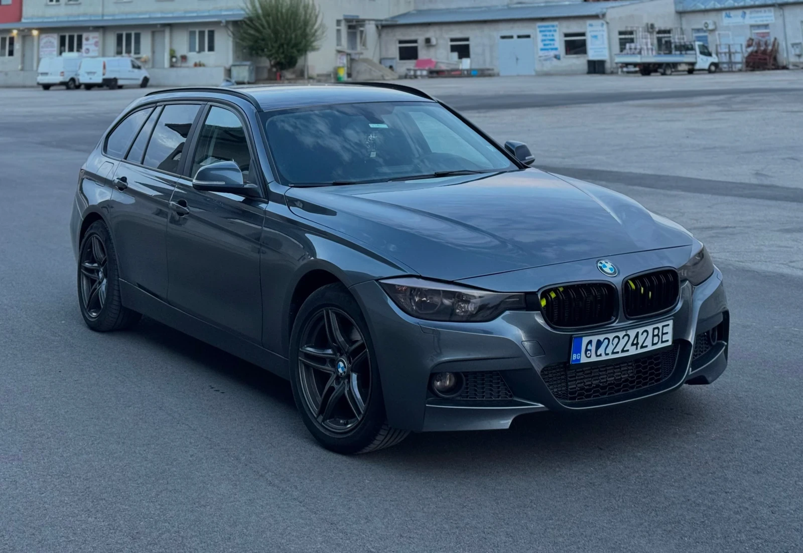 BMW 320 КАТО НОВА!4Х4!8HP!ОБСЛУЖЕНА!, снимка 3 - Автомобили и джипове - 56202186