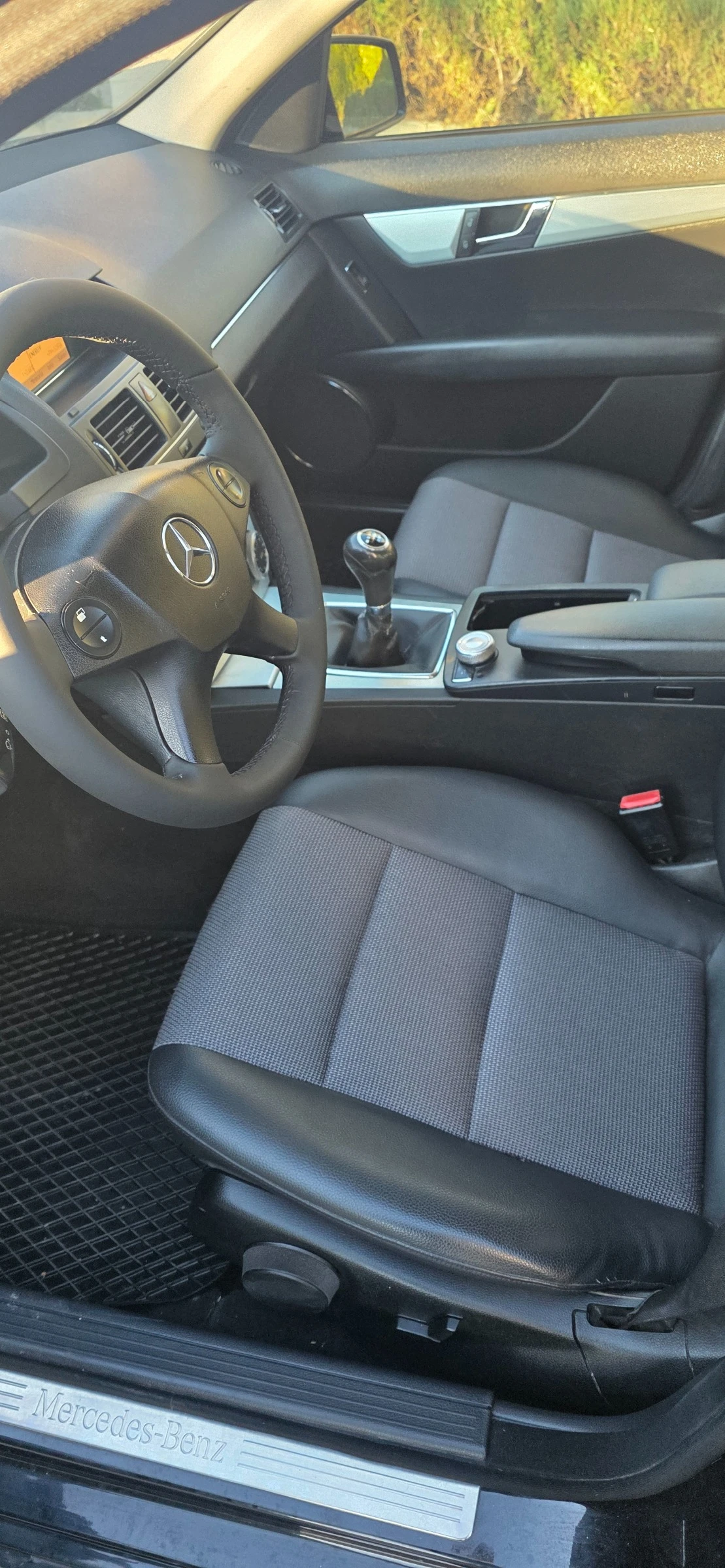 Mercedes-Benz C 200 FACELIFT, снимка 8 - Автомобили и джипове - 56666401