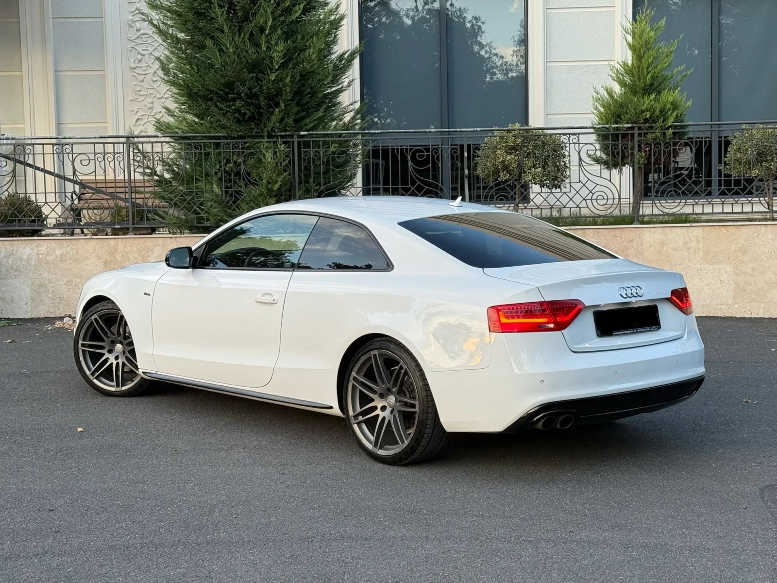 Audi A5 2.0 TDI S-Line, Coupe, Quatro, снимка 4 - Автомобили и джипове - 56718878