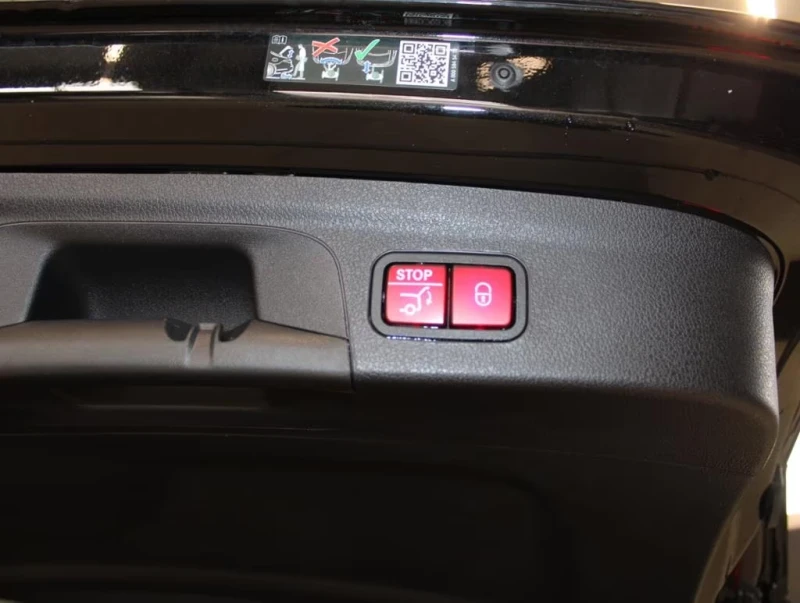 Mercedes-Benz GLE 63 AMG AMG S, снимка 13 - Автомобили и джипове - 28484813