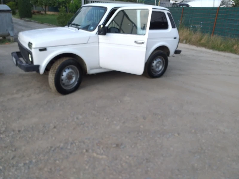 Lada Niva Нива, снимка 3 - Автомобили и джипове - 53528292