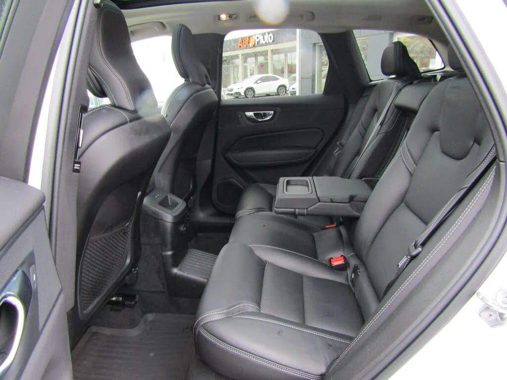 Volvo XC60 Inscription * HeadUp * АвтоКредит * (ЦЕНА ДО БГ) - изображение 10