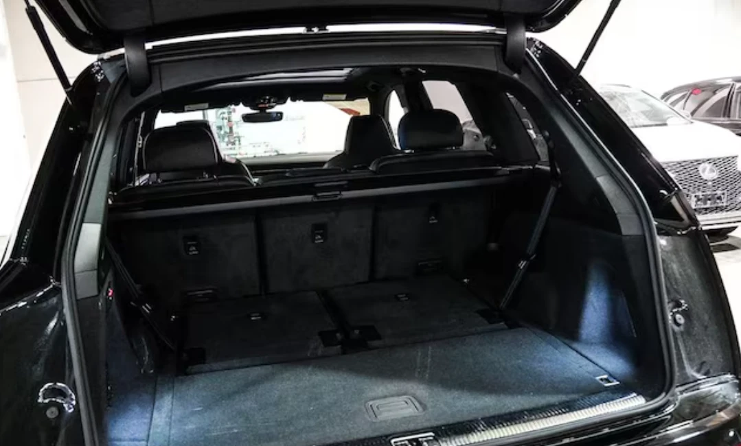 Audi SQ7 BLACK OPTICS* * FULL, снимка 12 - Автомобили и джипове - 53783511