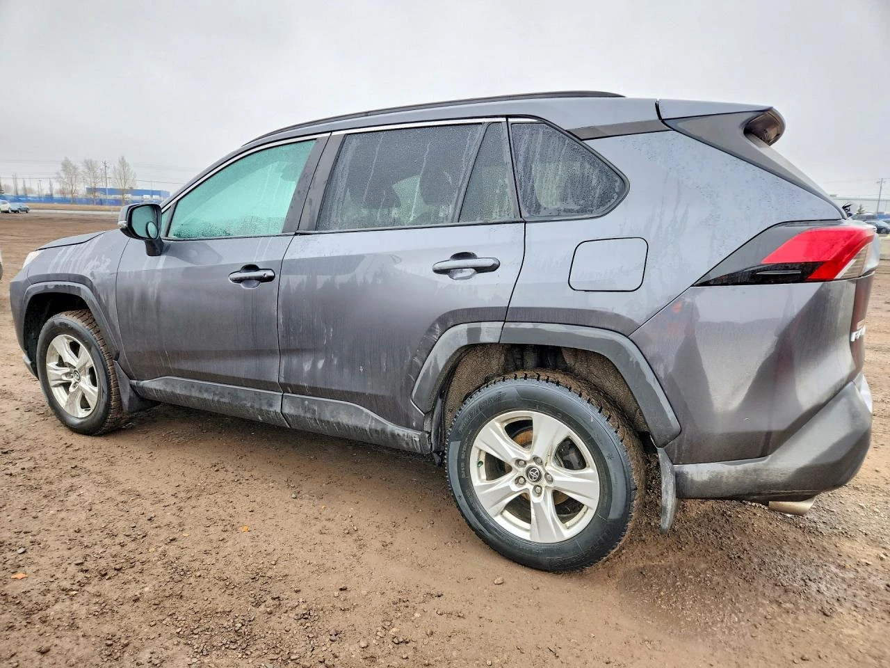 Toyota Rav4 LE AWD, снимка 2 - Автомобили и джипове - 54175134