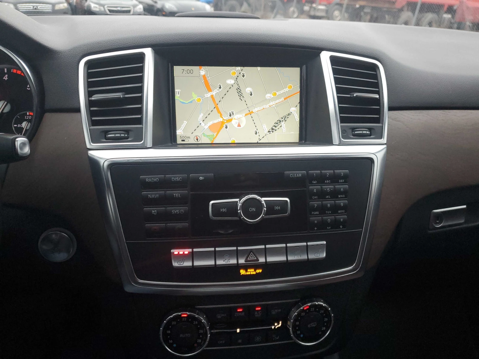 Mercedes-Benz ML 350 ПАНОРАМА * * H&K * * CARFAX * * АВТО КРЕДИТ * * , снимка 8 - Автомобили и джипове - 54441105