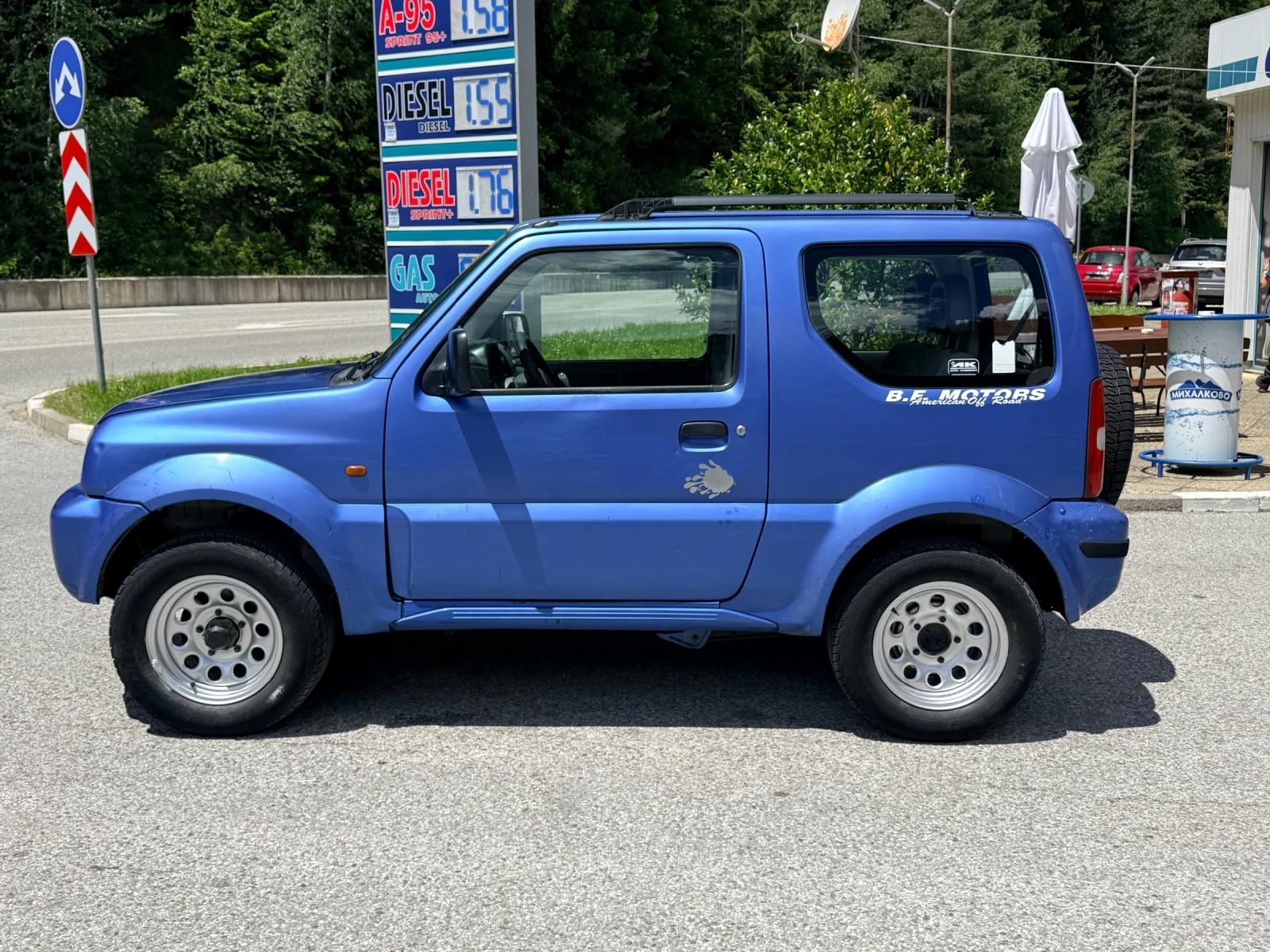 Suzuki Jimny 1.3i* ГАЗ* РЕГИСТРИРАН* ИТАЛИЯ* 2КЛЮЧА* , снимка 2 - Автомобили и джипове - 54934454