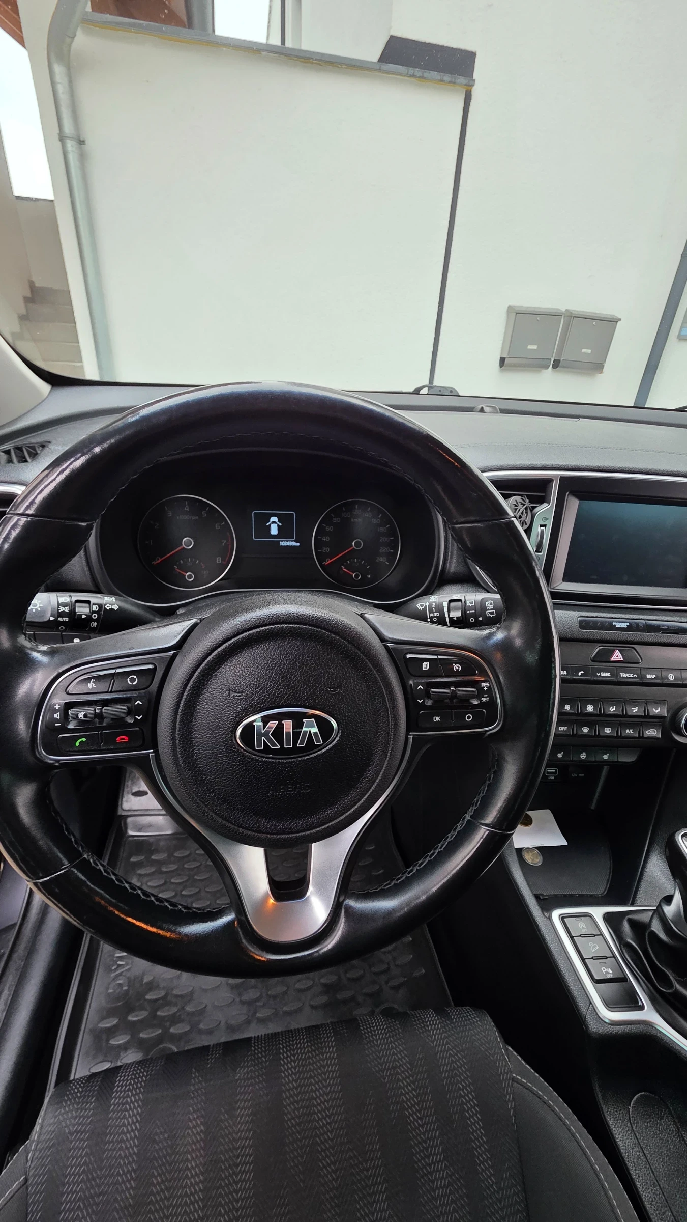 Kia Sportage, снимка 7 - Автомобили и джипове - 55440284