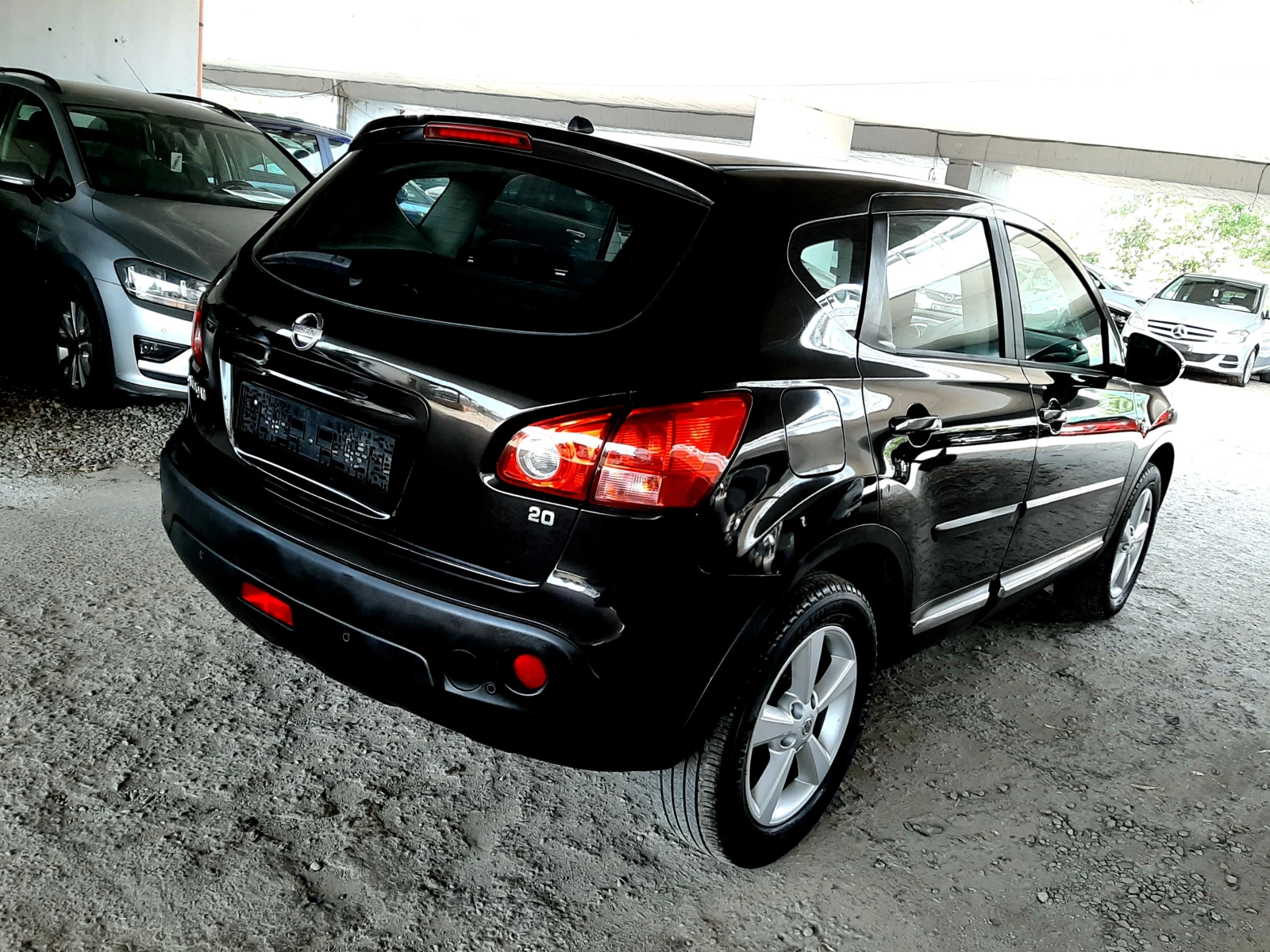 Nissan Qashqai 2.0i-ИТАЛИЯ-БЕНЗИН ! ! ! , снимка 6 - Автомобили и джипове - 55859381