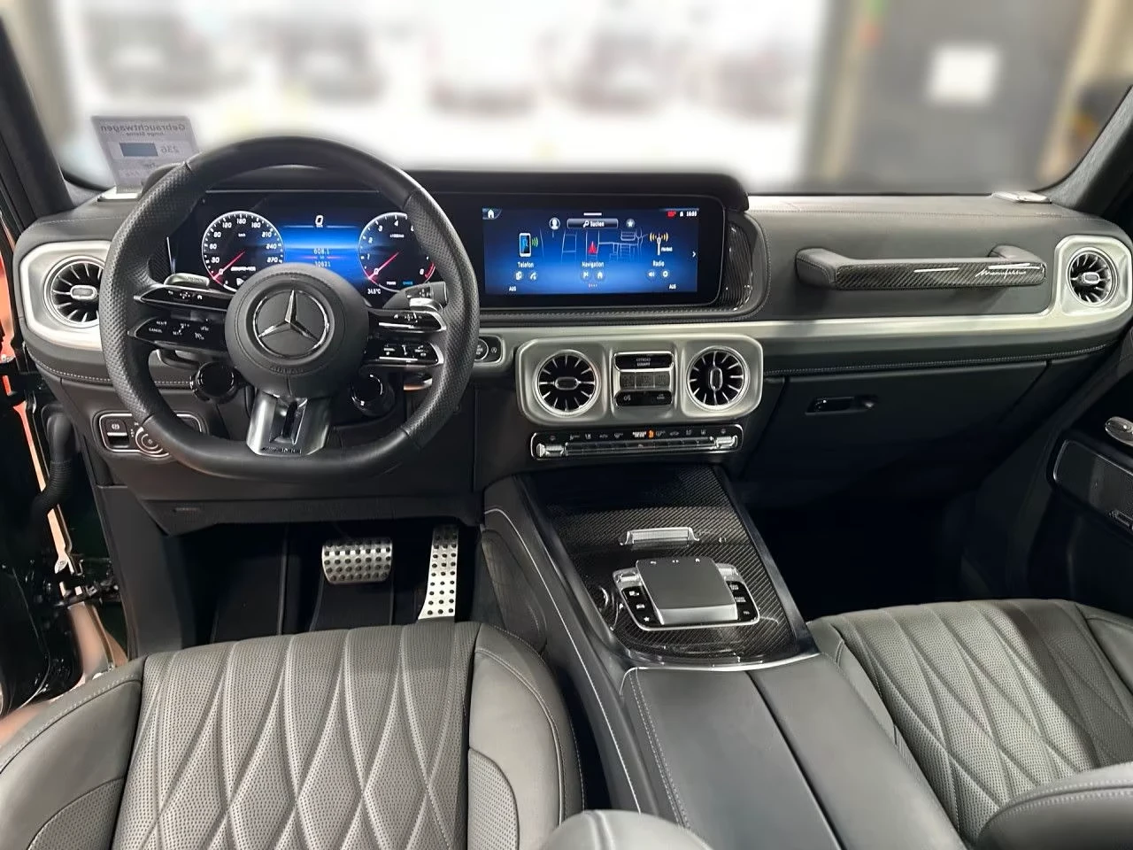 Mercedes-Benz G 63 AMG FACELIFT* MANUFAKTUR* DISTR* BURM* 360CAM* , снимка 8 - Автомобили и джипове - 55951657