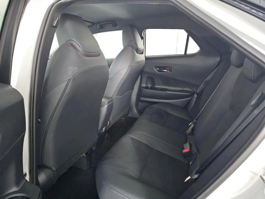Toyota C-HR 2.0 HEV GR SPORT 4X4 PREMIERE � �������� | Mobile.bg � ����������� 6