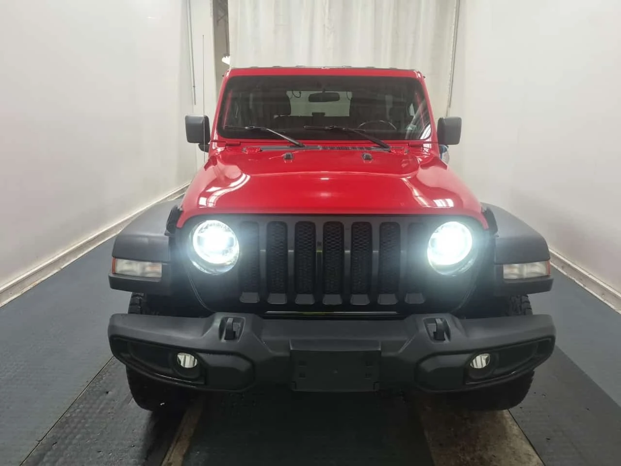 Jeep Wrangler * WILLYS * ПОДГРЕВ* ДВА КЛЮЧА, снимка 2 - Автомобили и джипове - 56192835