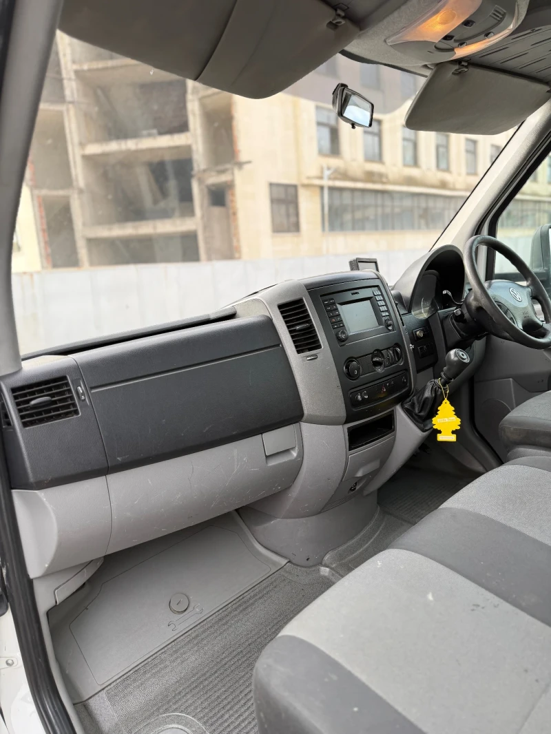 VW Crafter 2.0 TDI, снимка 13 - Бусове и автобуси - 47930833