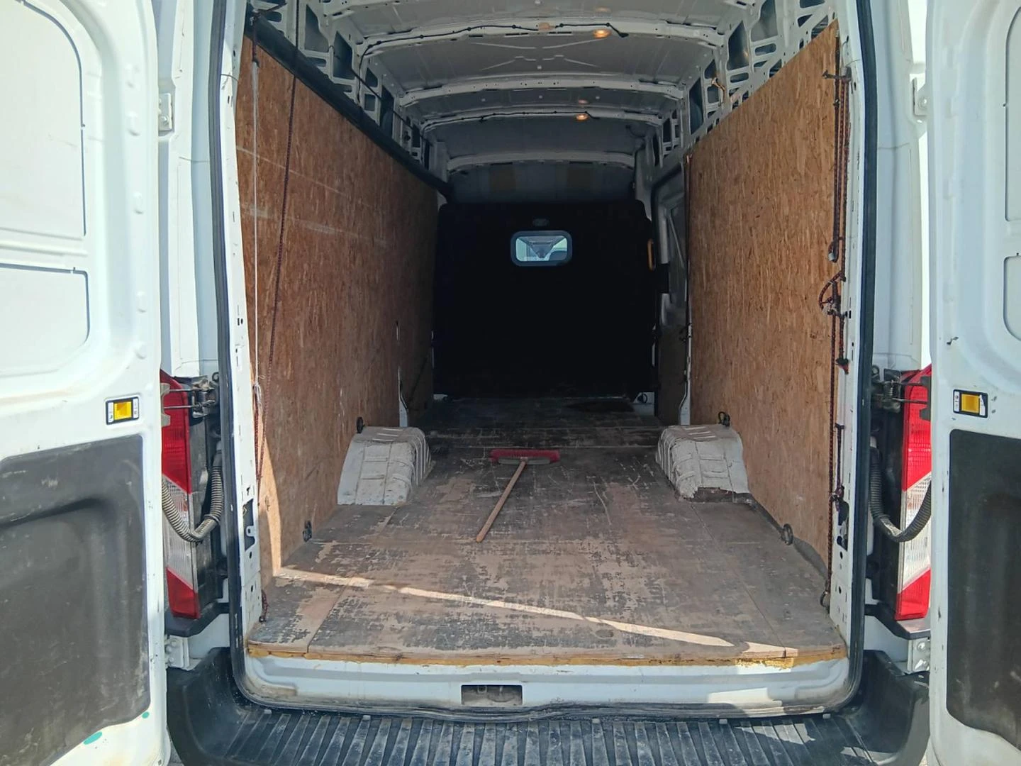 Ford Transit 2.0 �coBlue | Mobile.bg � ����������� 10