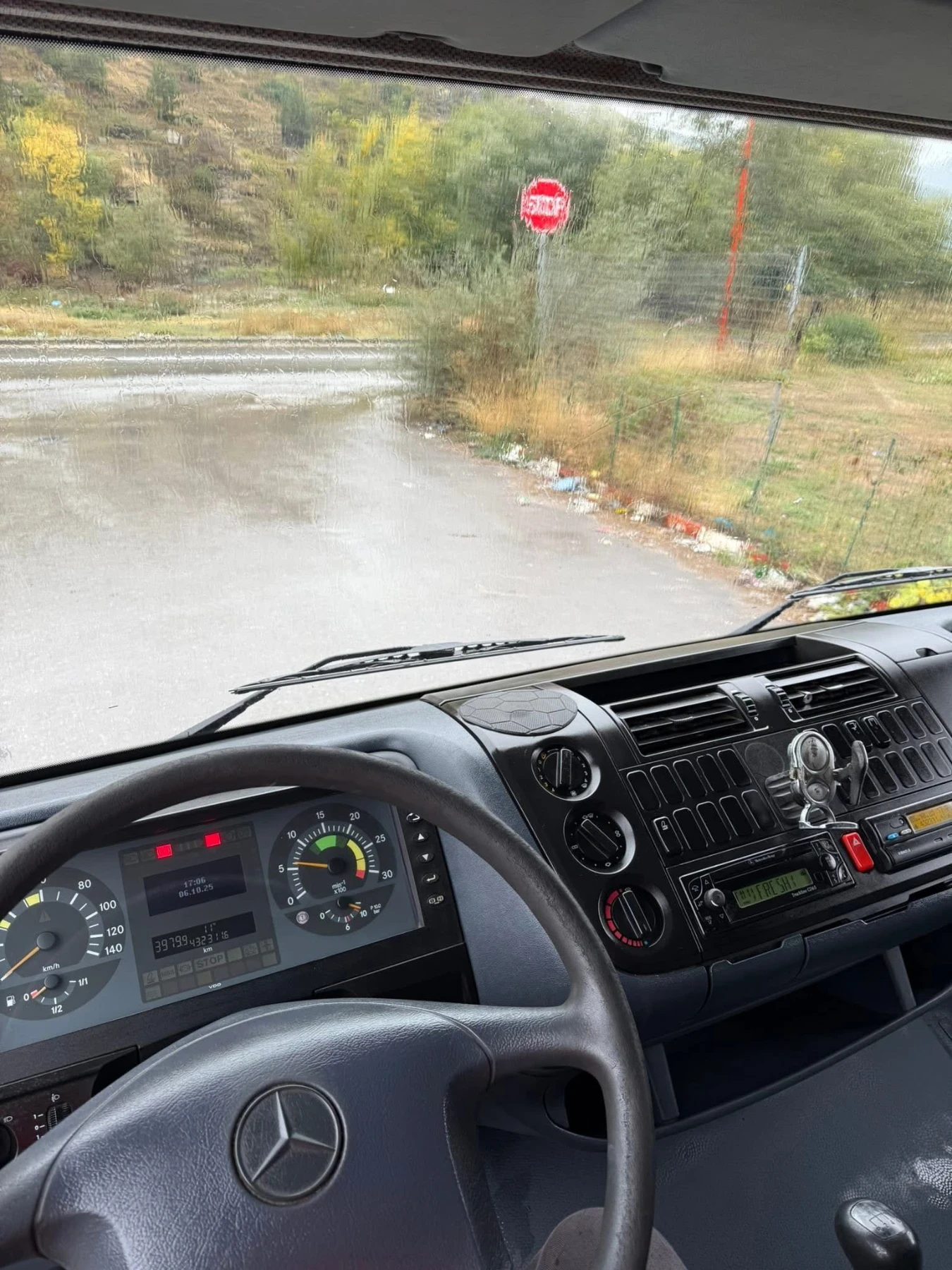 Mercedes-Benz Atego 818/Фургон с борд/Добро състояние/Реални километри, снимка 8 - Камиони - 53964750