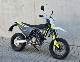 Husqvarna Svartpilen 701 Supermoto