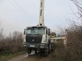 Бетон помпа Iveco ASTRA HD8 84.48, снимка 2