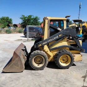 Мини челни товарачи Bobcat New Holland L455 * НАЛИЧЕН * 2800 МОТОЧАСА * , снимка 2