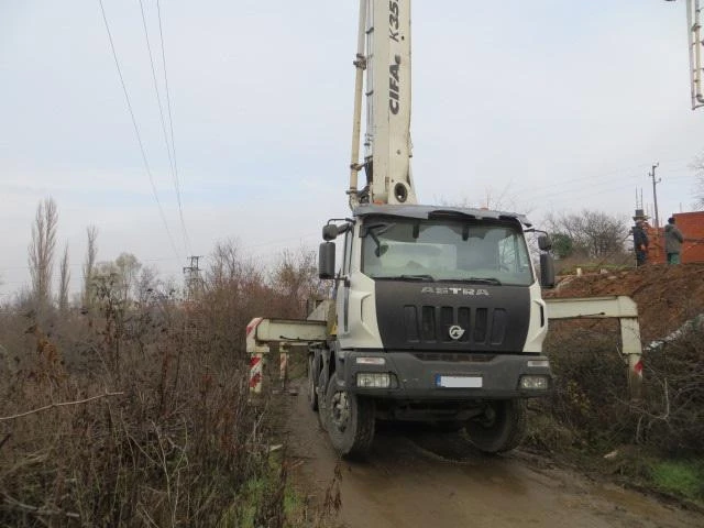 Бетон помпа Iveco ASTRA HD8 84.48, снимка 4 - Индустриална техника - 27345121