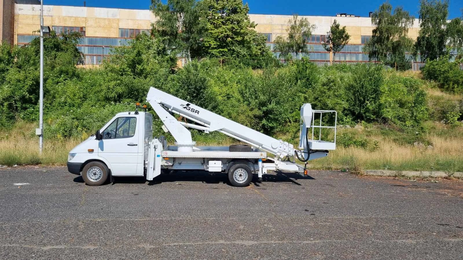 Автовишка Друга марка GSR 200T, снимка 1