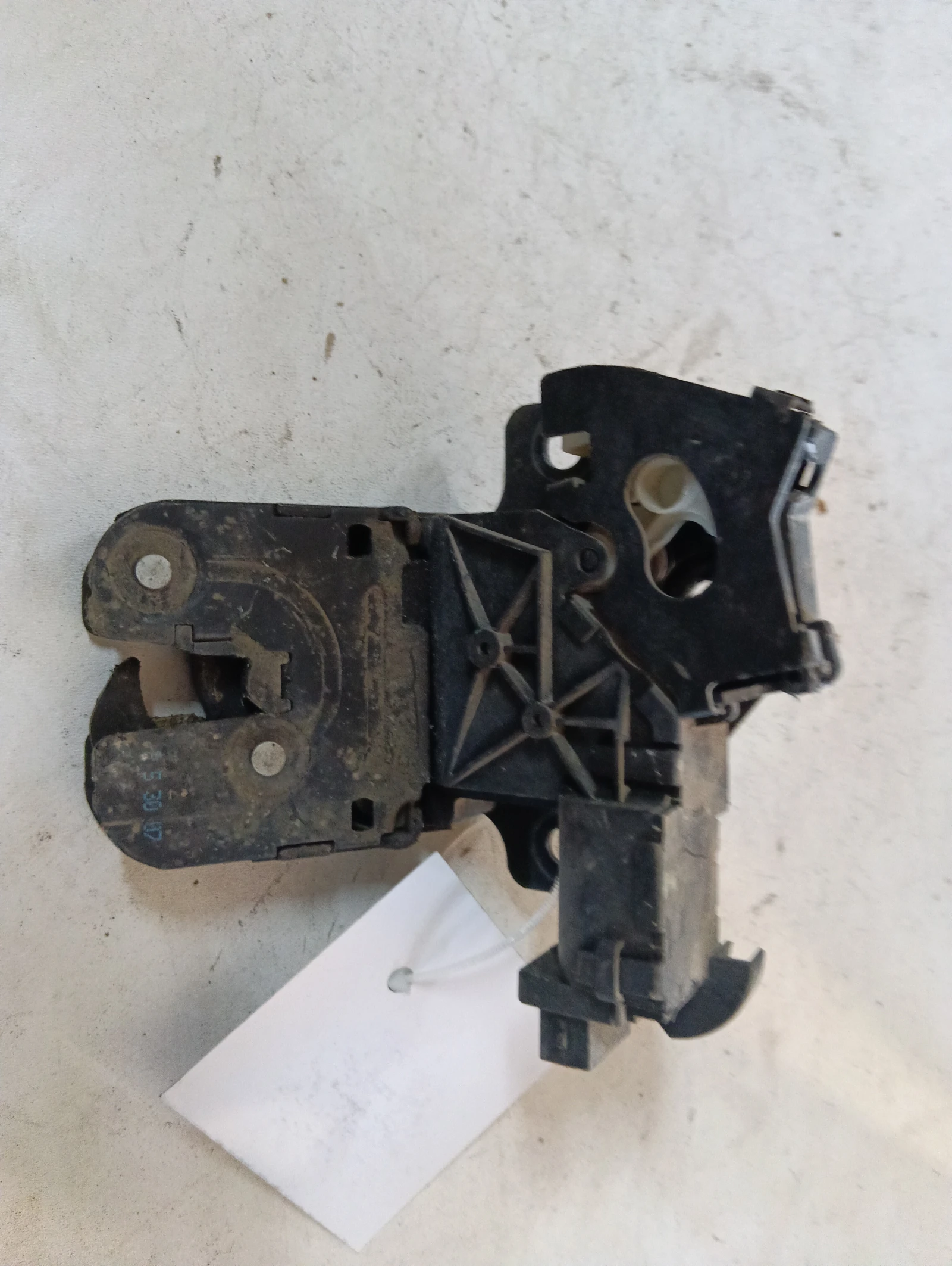 брава заден капак 8P4827505C Audi A3 Sportback
