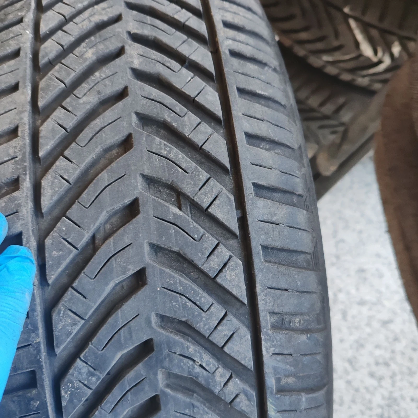 Гуми с джанти Tigar 195/55R16, снимка 13 - Гуми и джанти - 54125377