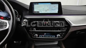 BMW 550 d xDrive | HEAD-UP | DISTRONIC | ОБДУХ | PANO , снимка 14