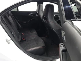 Mercedes-Benz CLA 250 4Matic Amg Line, снимка 11