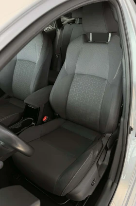 Toyota Corolla ГАРАНЦИОННА /1.8 FULL HYBRID HSD - 17800 € / 34813.77 лв. - 20213900 13