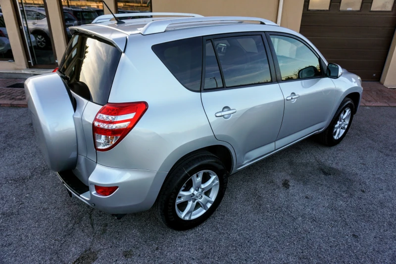 Toyota Rav4 2.2D4-D LUXURY , снимка 3 - Автомобили и джипове - 37785859