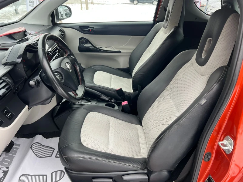 Toyota IQ 1.0VVT-i/EURO.5B, снимка 9 - Автомобили и джипове - 48352691