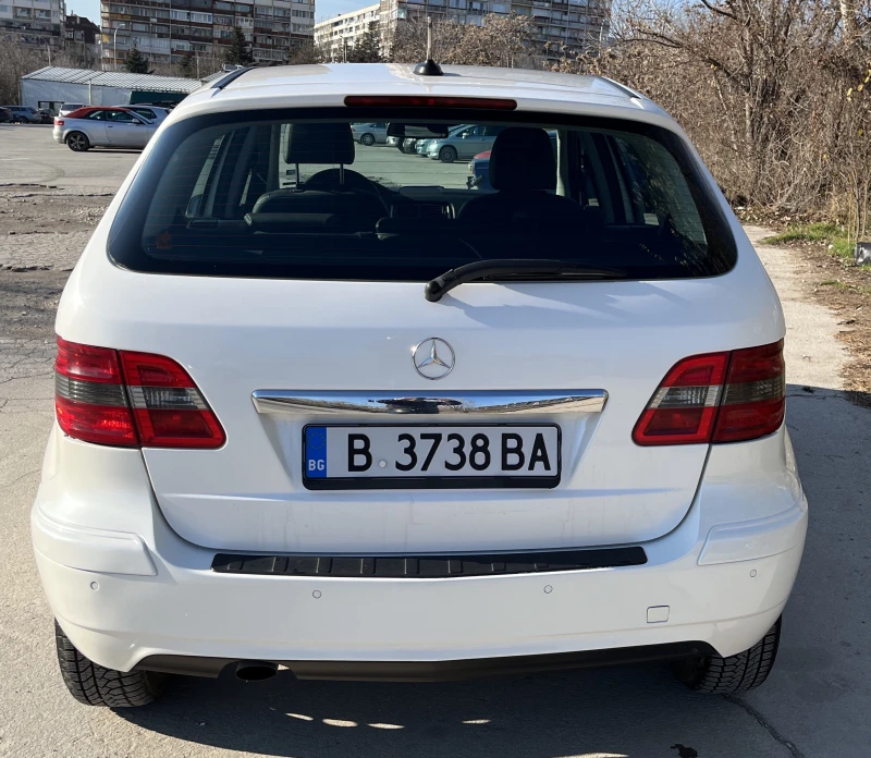 Mercedes-Benz B 180 Фабричен Метан, снимка 3 - Автомобили и джипове - 48600949