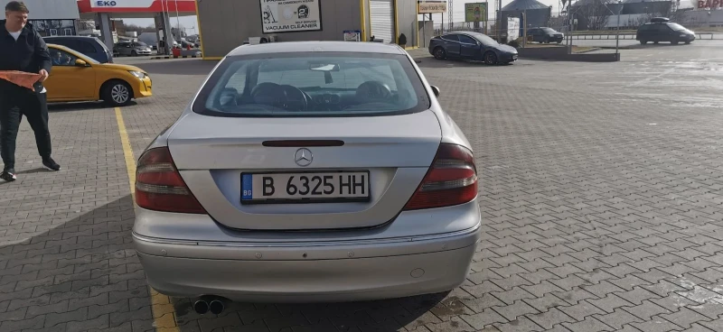Mercedes-Benz CLK, снимка 2 - Автомобили и джипове - 52358390