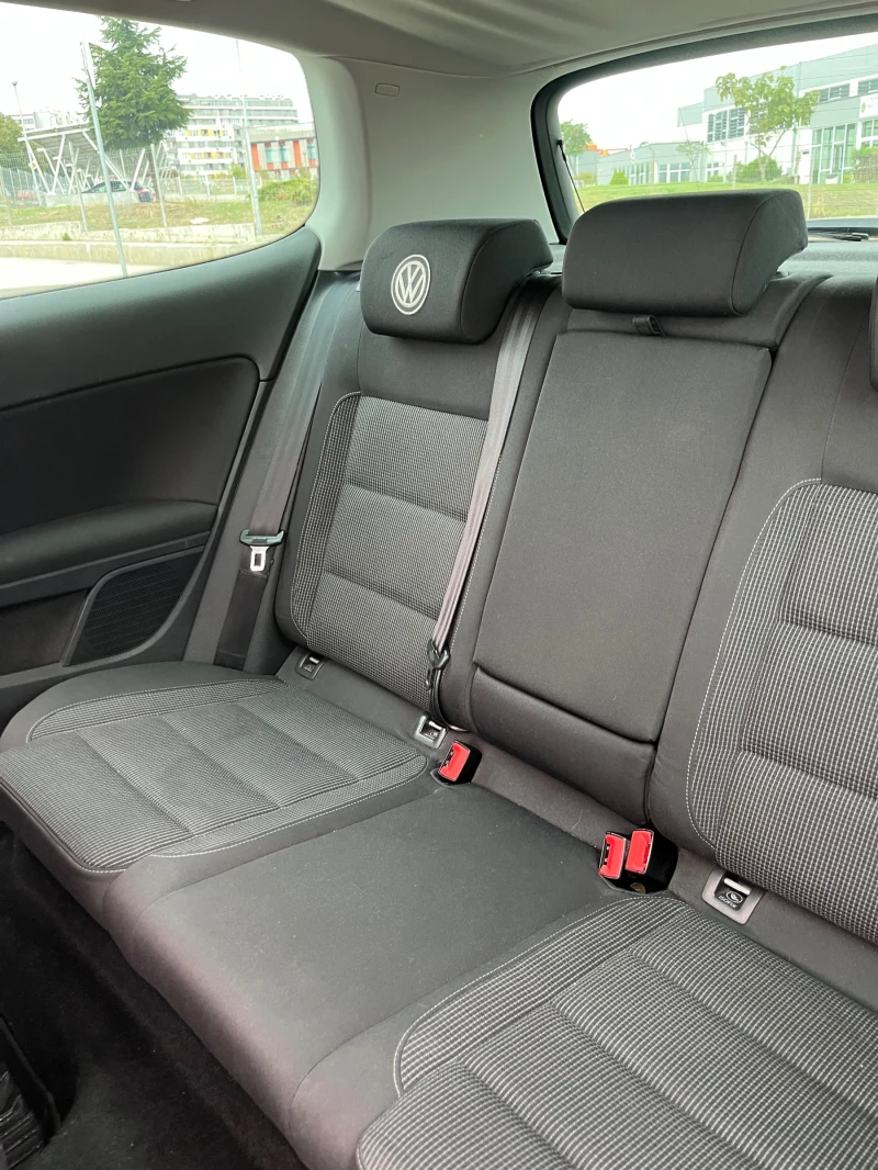 VW Golf, снимка 11 - Автомобили и джипове - 51964298