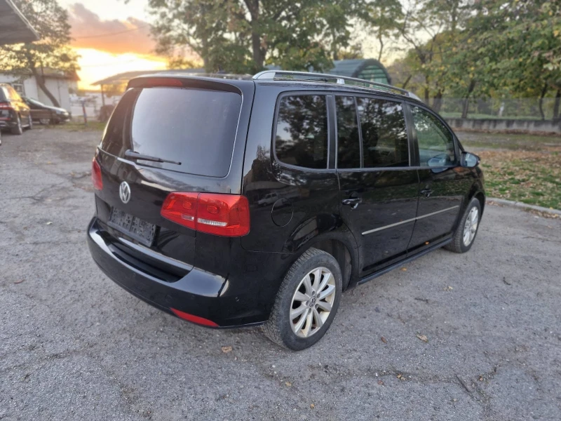 VW Touran 2.0 TDI HIGHLINE, снимка 4 - Автомобили и джипове - 52588257