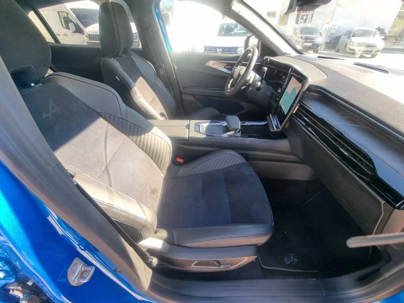 Renault Rafale E-tech full hybrid 200 hp, снимка 13 - Автомобили и джипове - 52233979