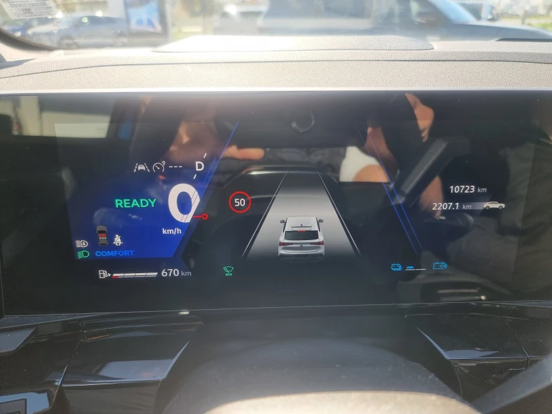 Renault Rafale E-tech full hybrid 200 hp, снимка 9 - Автомобили и джипове - 52233979